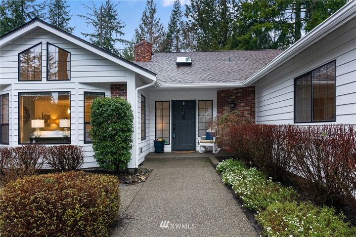 Property Photo:  4214  29th Avenue NW  WA 98335 