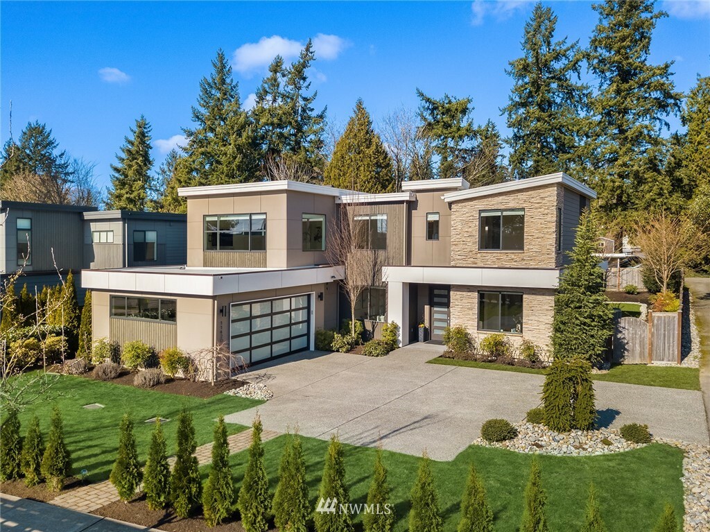 Property Photo: 11420 NE 94th Street WA 98033