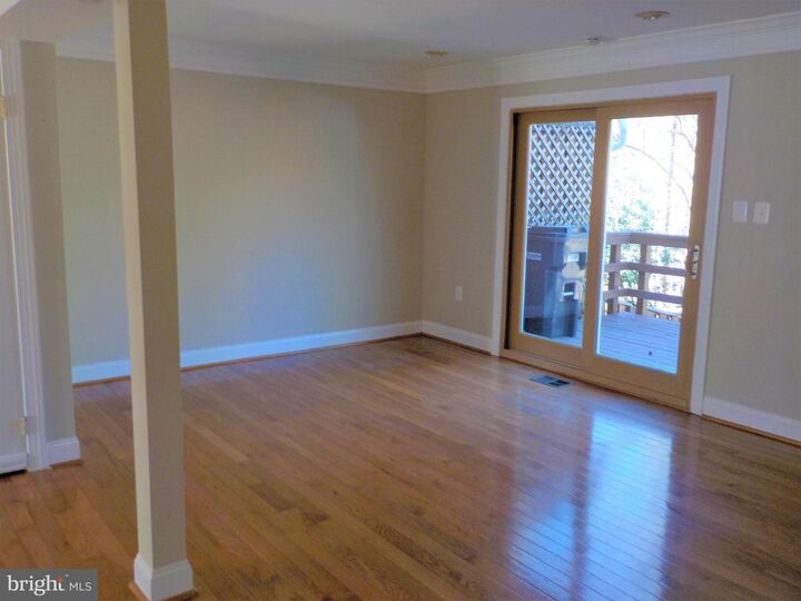 6358 Eighth Circle  Alexandria VA 22312 photo