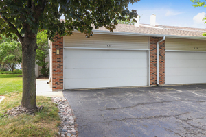 Property Photo: 637 Pintail Street IL 60015