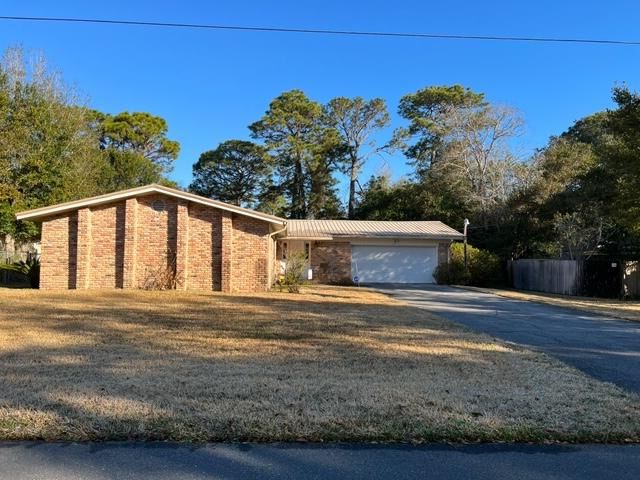 Property Photo:  27 Hickory Avenue  FL 32579 