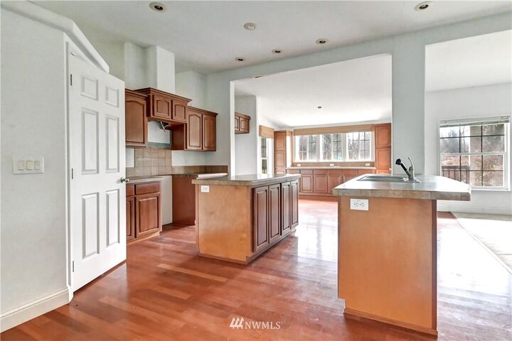 Property Photo:  11020 329th Avenue SE  WA 98294 