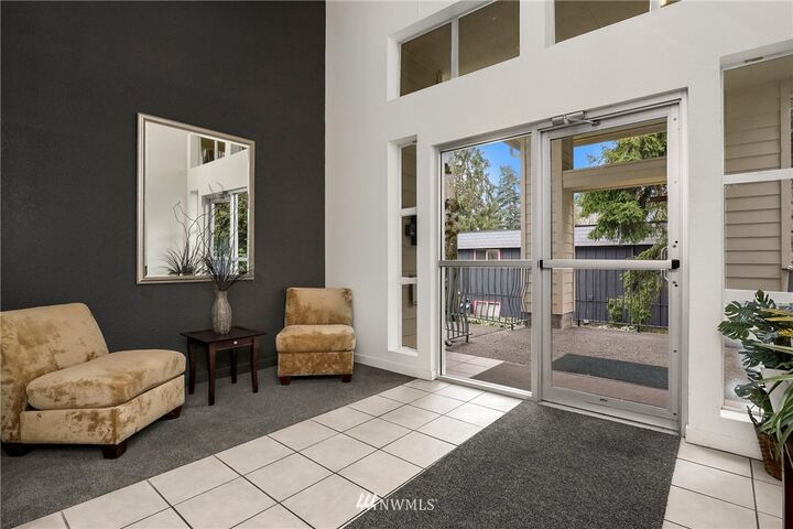 Property Photo: 424 102nd Avenue SE 205 WA 98004