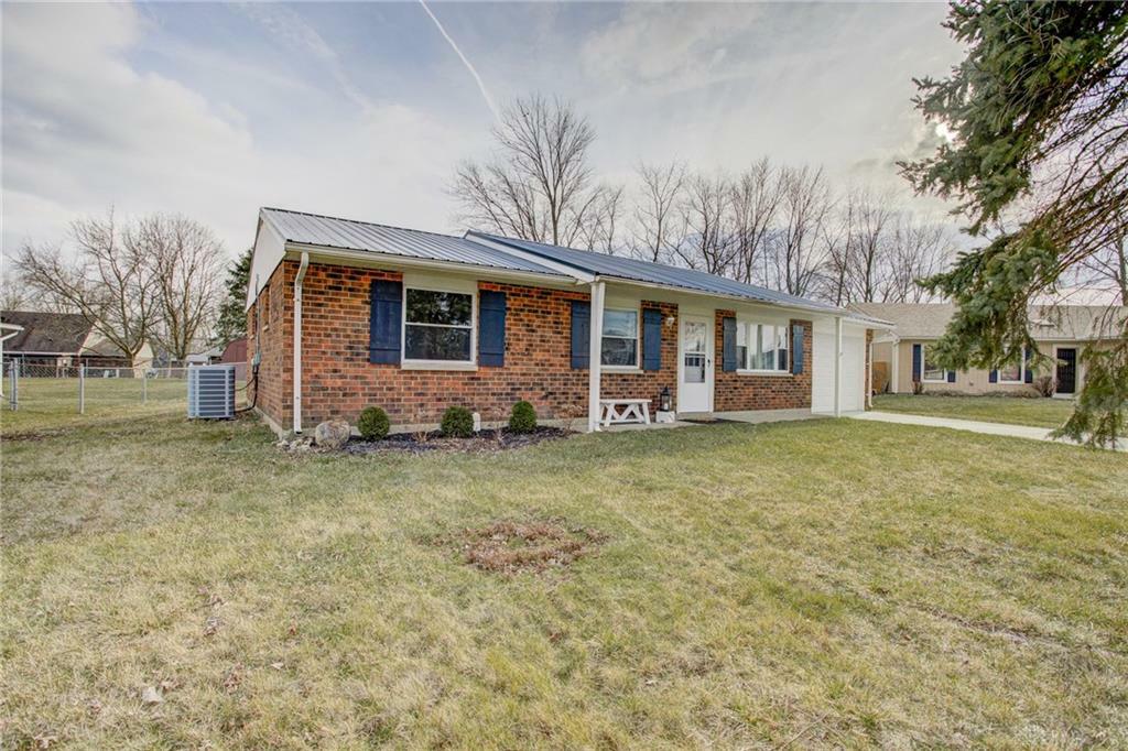 2520 Glenmore Court  Troy OH 45373 photo