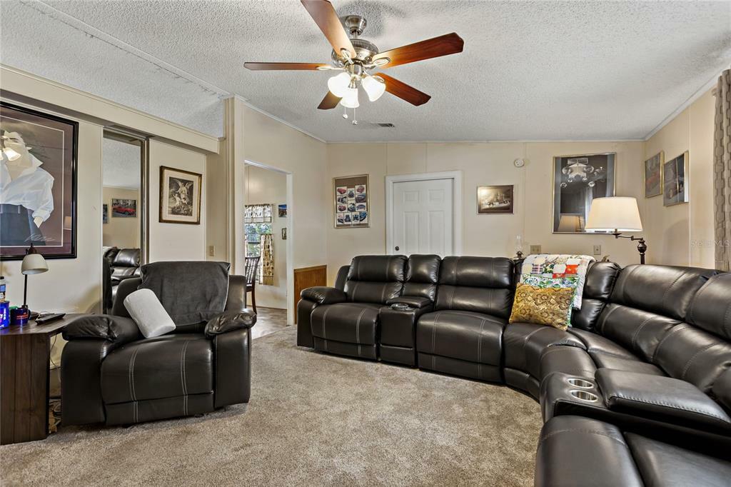 Property Photo:  450 Skyline Dr E  FL 33801 