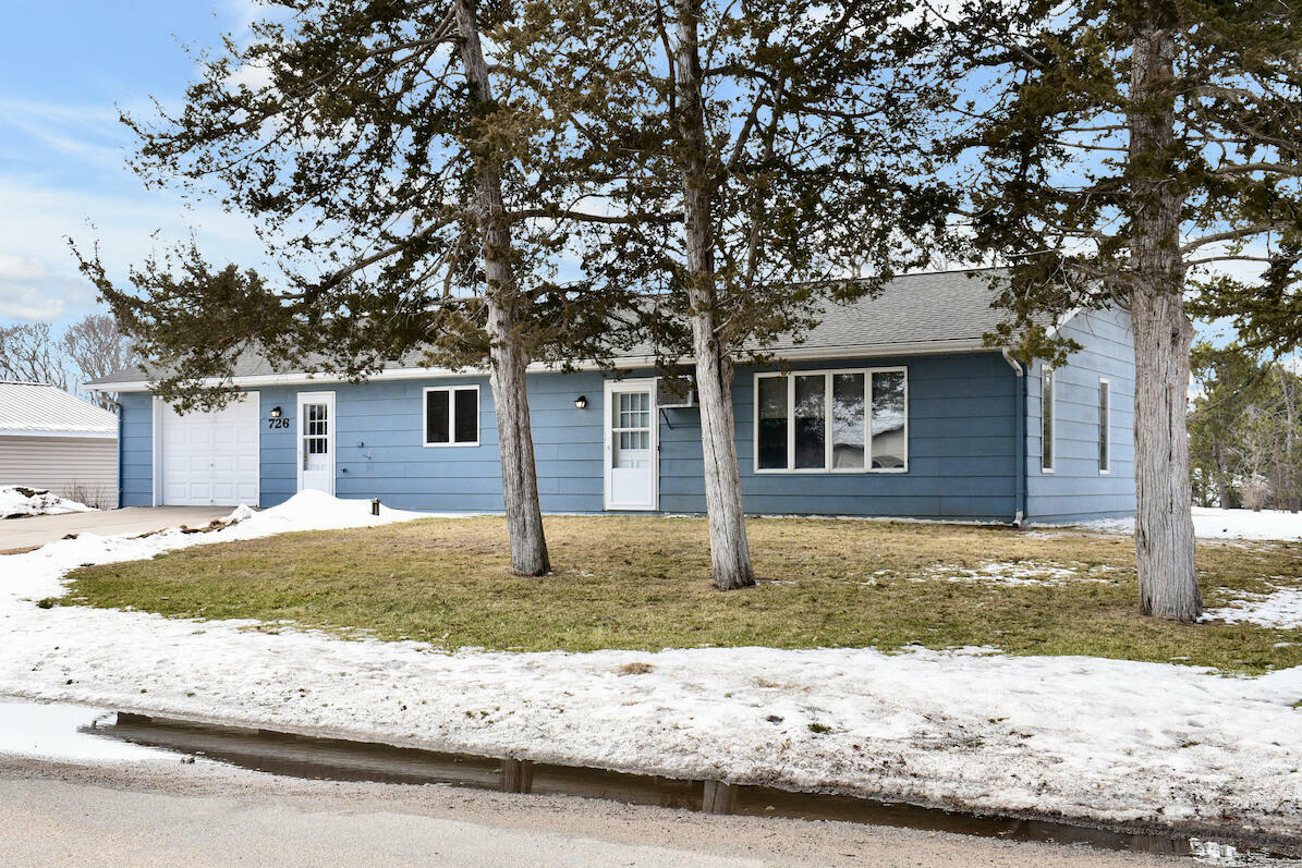 Property Photo:  726 S Herman St  WI 54622 