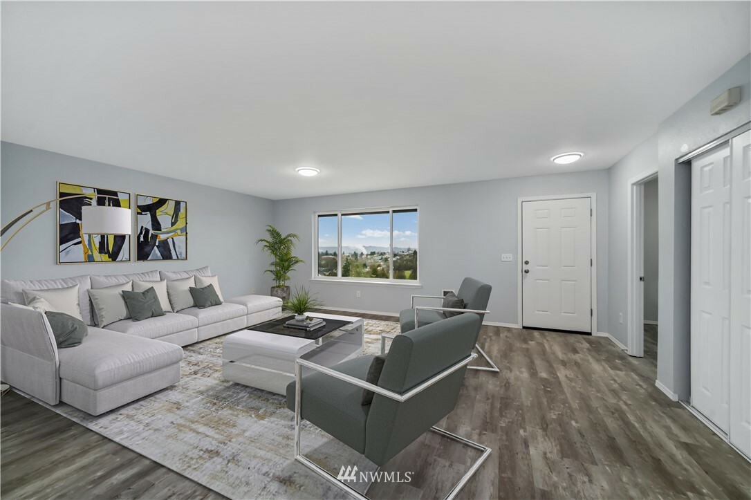 Property Photo: 1416 E Harrison Street WA 98404