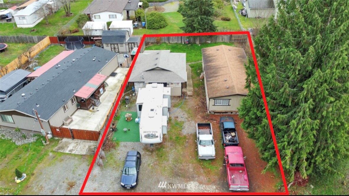 Property Photo:  15719  83rd Avenue E  WA 98375 