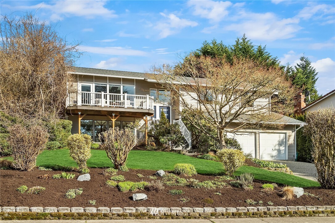 Property Photo: 11420 81st Avenue NE WA 98034