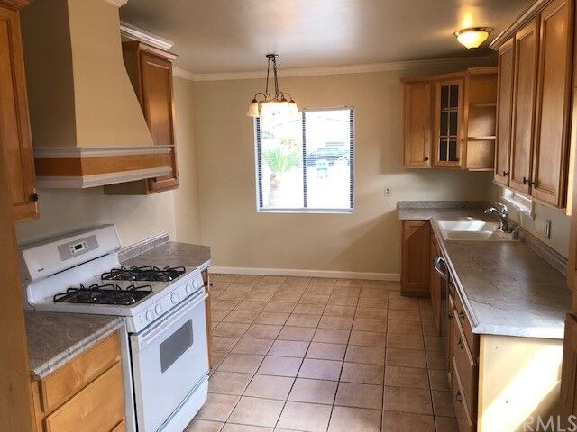 Property Photo:  310 Highland Court  CA 90631 