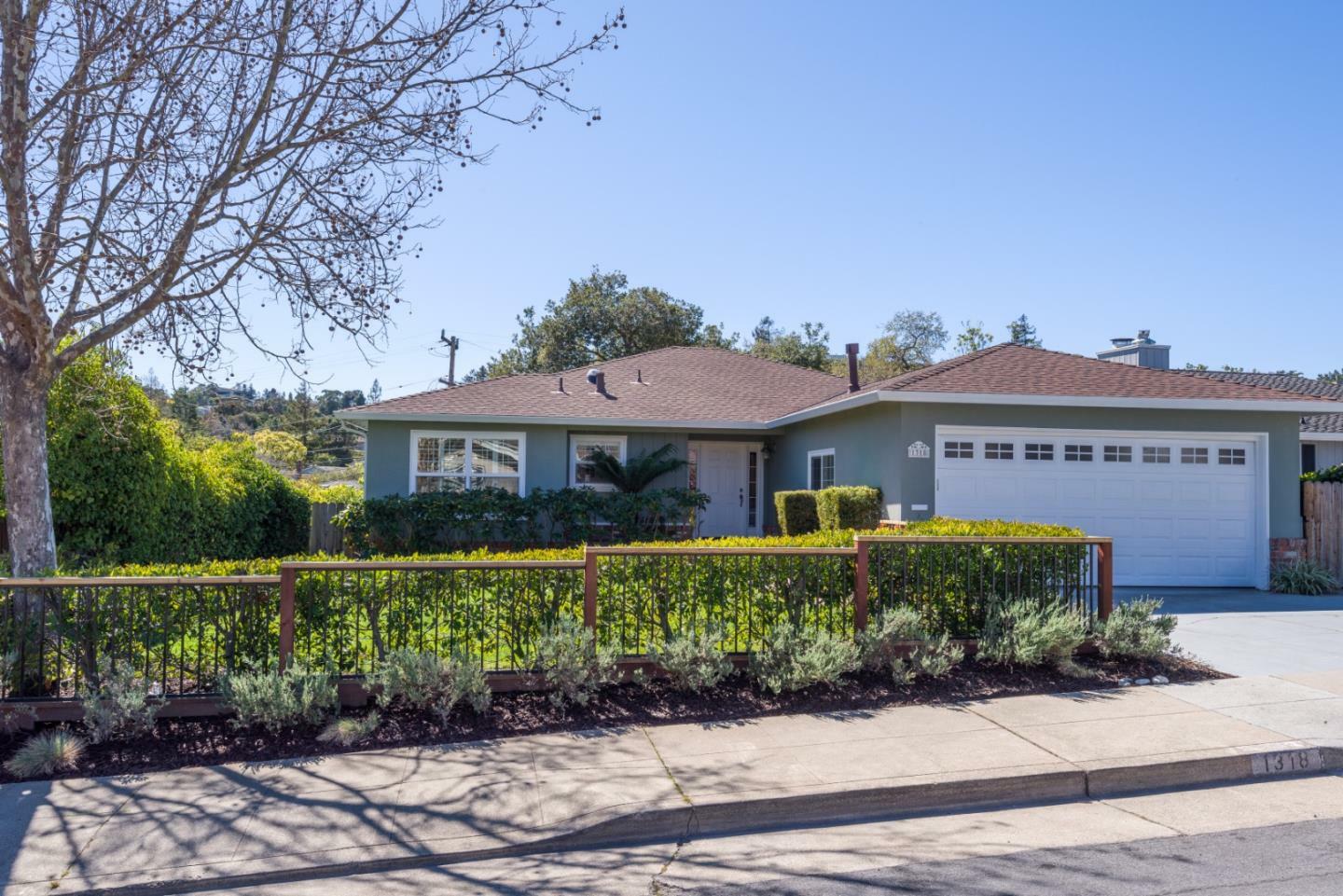 Property Photo: 1318 Vernon Terrace CA 94402