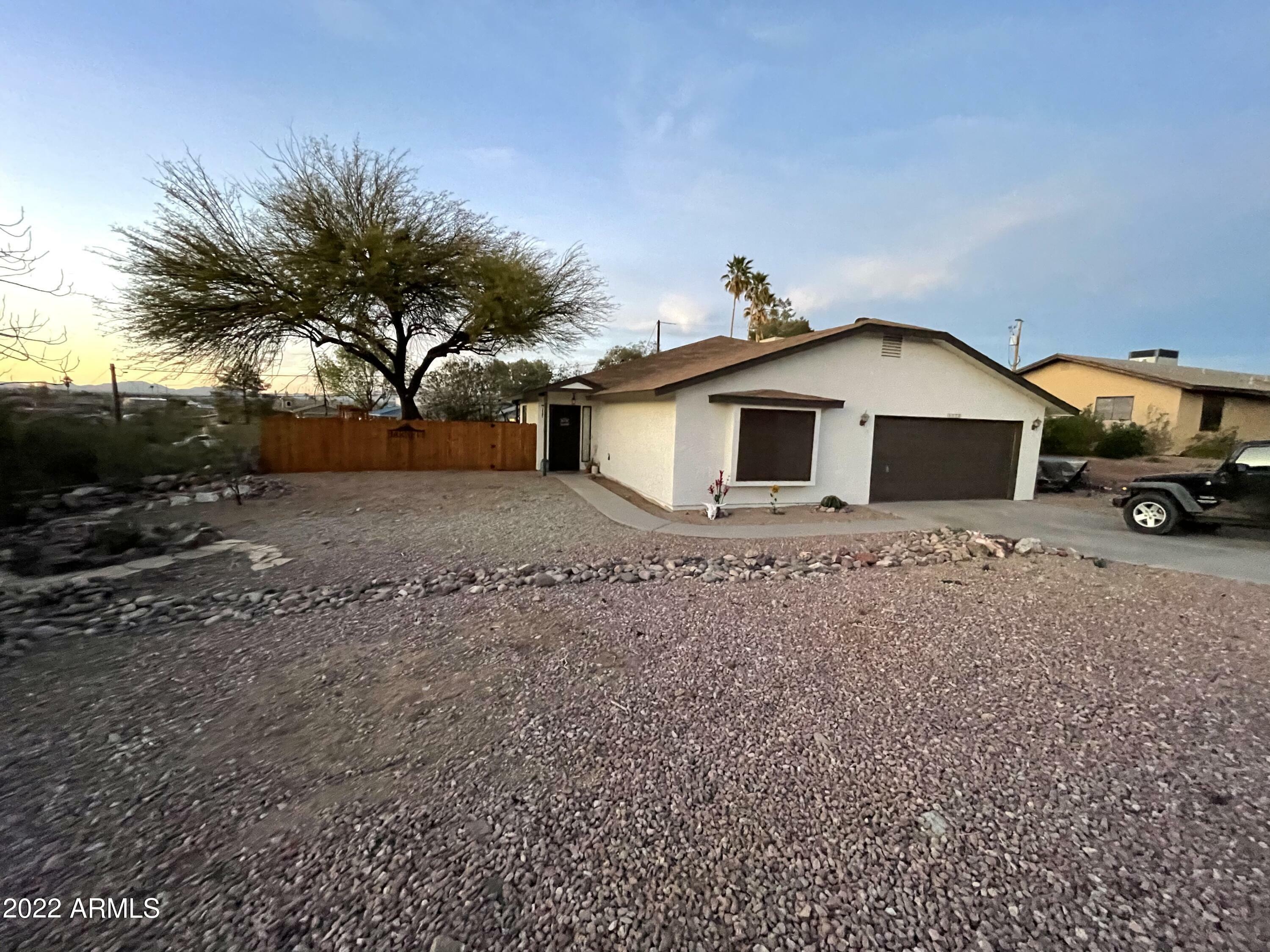 Property Photo:  1770 W Vista Drive  AZ 85390 