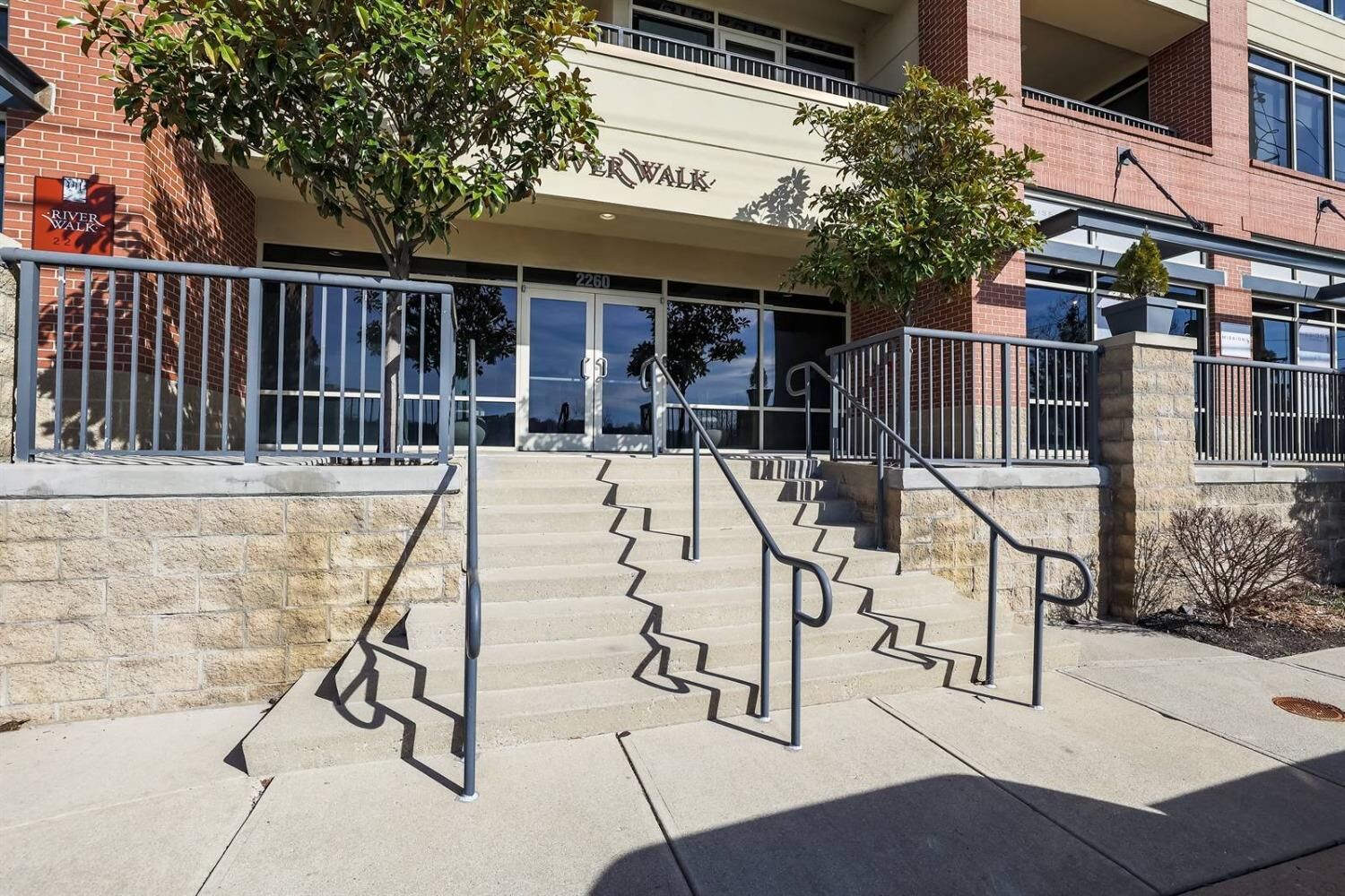 Property Photo:  2260 Riverside Dr 403  OH 45202 