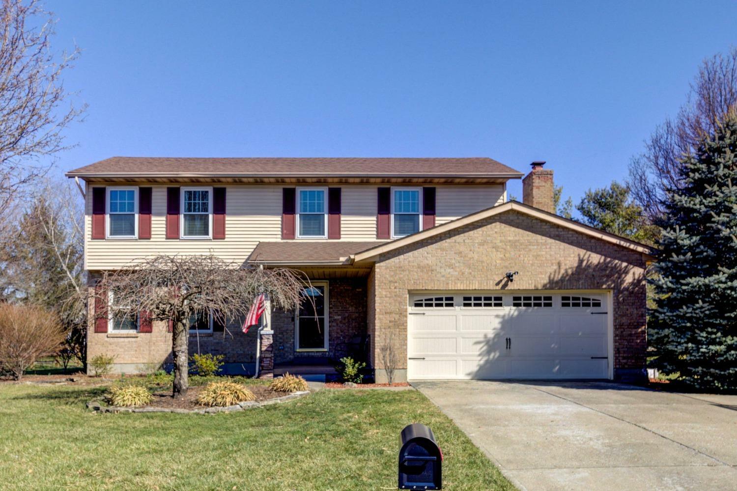 Property Photo: 8290 Fox Knoll Ct OH 45069