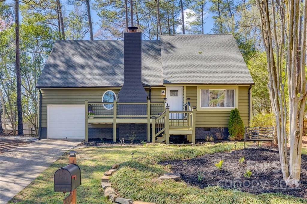 Property Photo:  8331 Trail View Drive  NC 28226 