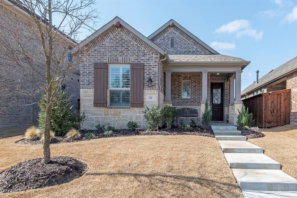 Property Photo:  440 Gibbons Creek Trail  TX 75071 