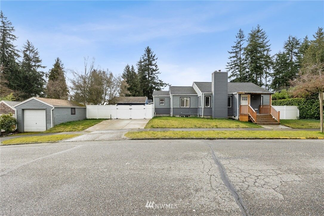 Property Photo: 910 Dartmouth Street WA 98466