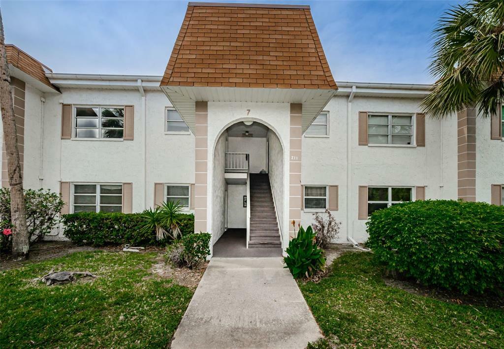 Property Photo:  211 S McMullen Booth Road 189  FL 33759 