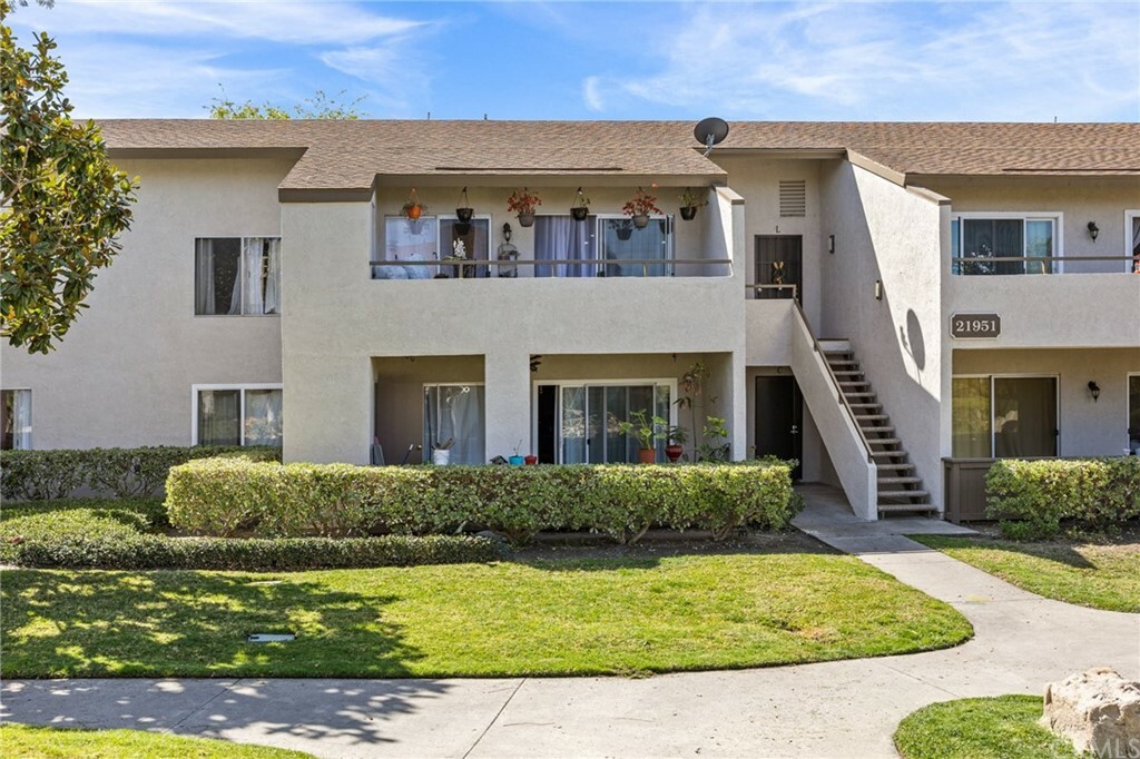 Property Photo:  21951 Rimhurst Drive K  CA 92630 