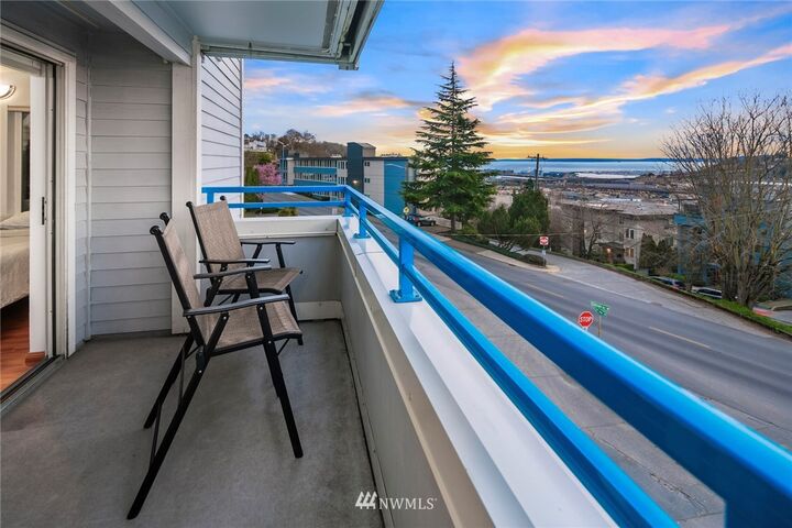 Property Photo: 2244 13th Avenue W 216 WA 98119