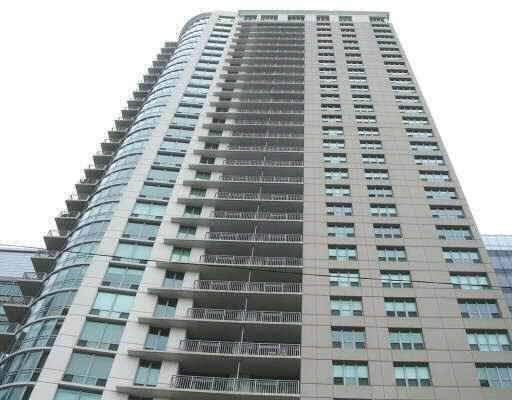 Property Photo: 125 S Jefferson 807 IL 60661