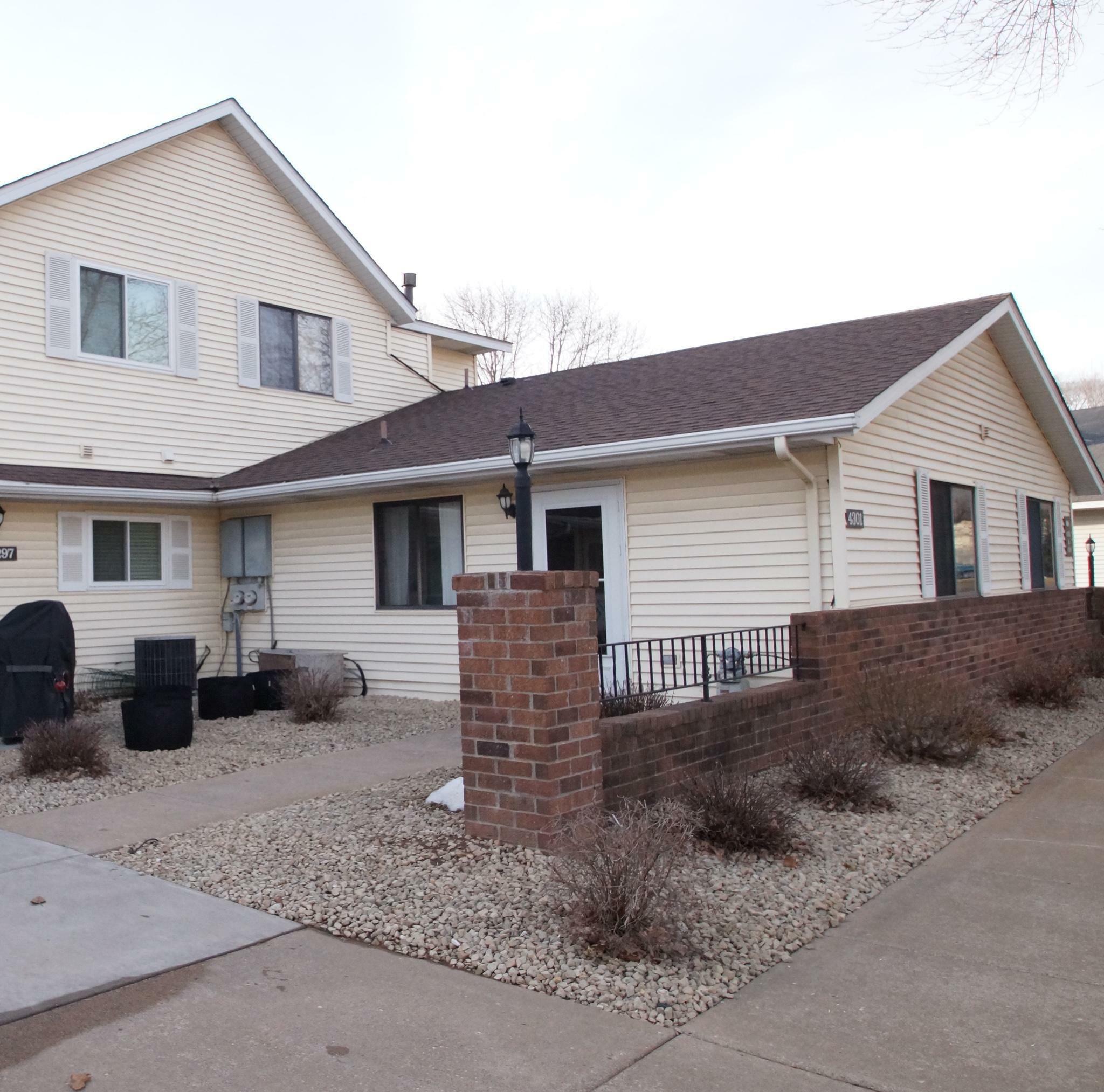 Property Photo:  4301 Parkview Court  MN 55127 