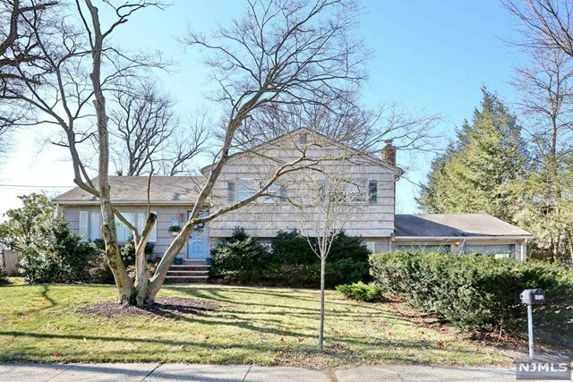 Property Photo:  48 West Linwood Avenue  NJ 07652 