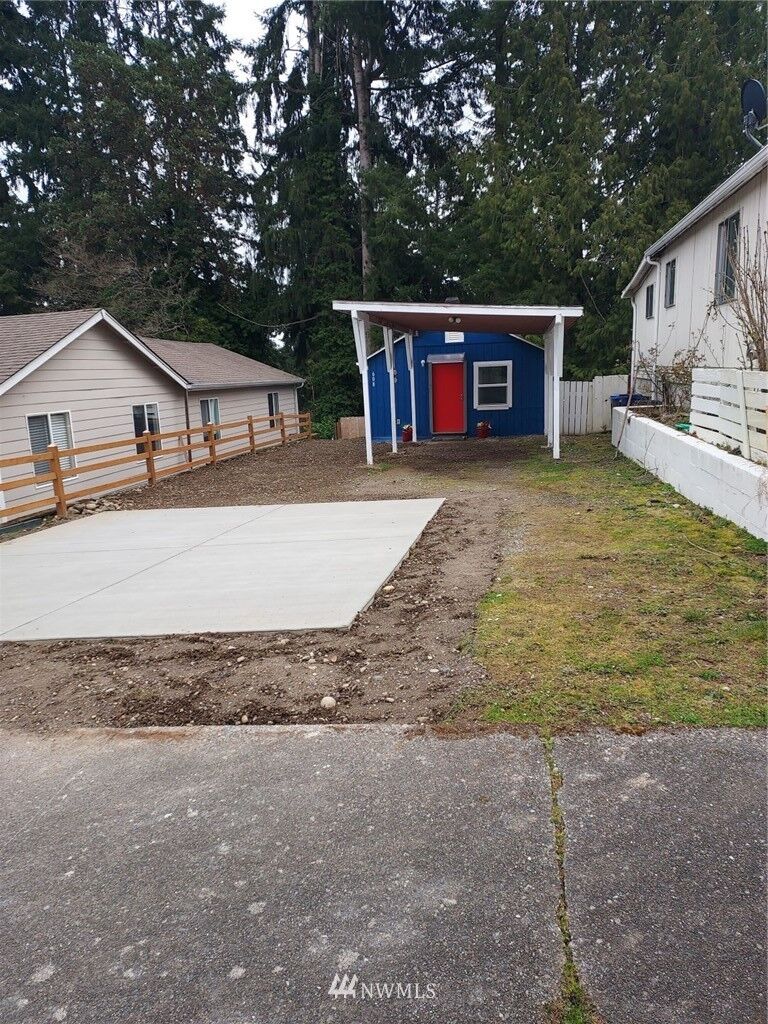 Property Photo: 608 Bertha Avenue WA 98312