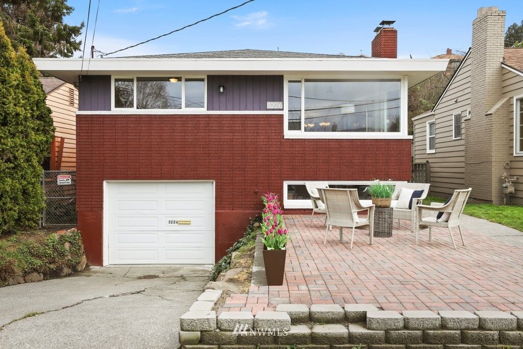 Property Photo: 3226 60th Avenue SW WA 98116