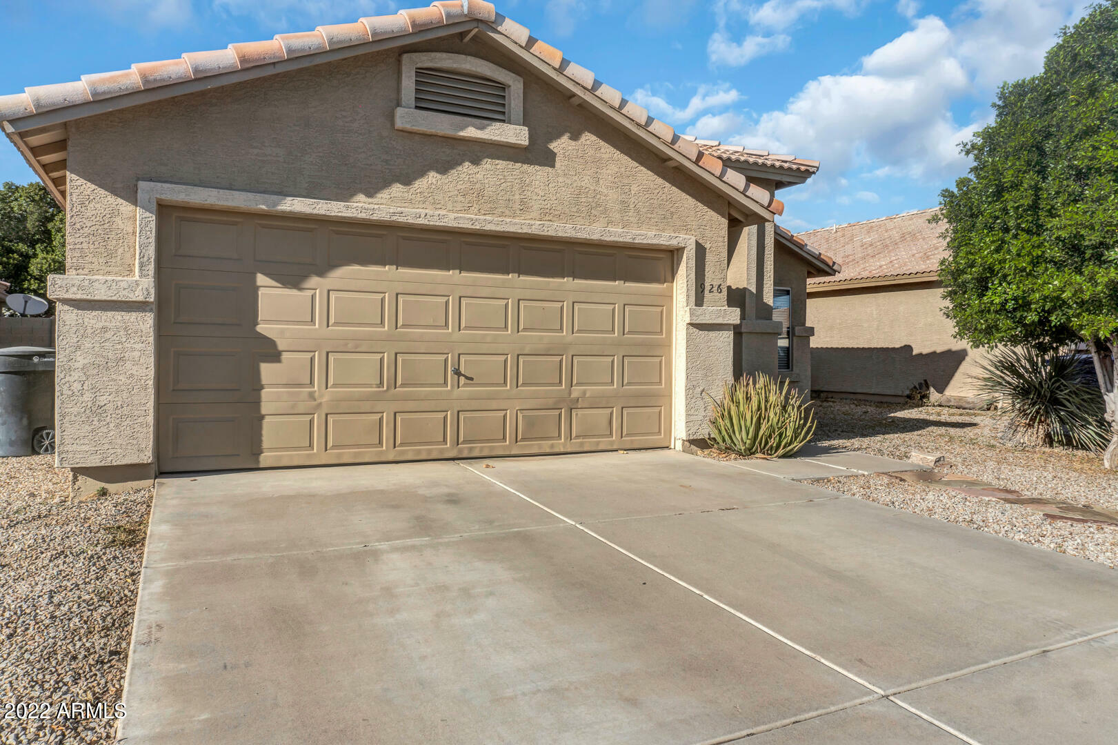 Property Photo:  926 E Carla Vista Place  AZ 85225 