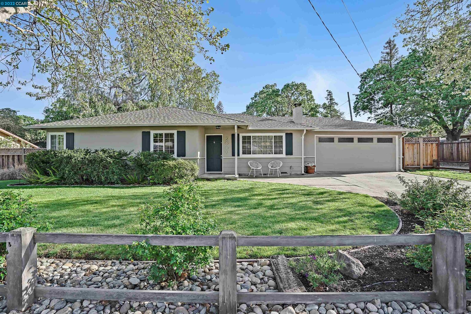 Property Photo:  2009 Oak Park Blvd  CA 94523-4004 