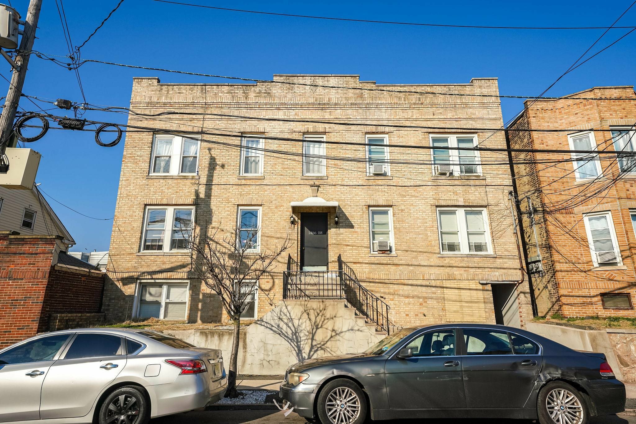 Property Photo: 1406 8th St 9 NJ 07047