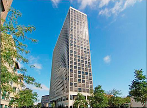 Property Photo: 4343 N Clarendon Avenue 2001 IL 60613