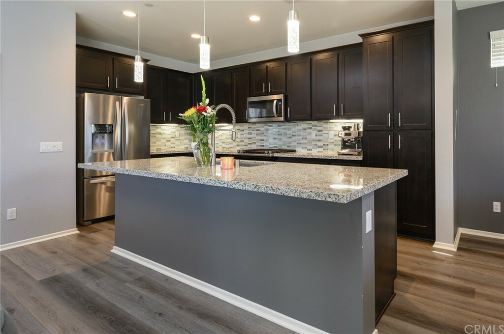 Property Photo: 38553 Rosegate Place CA 92563