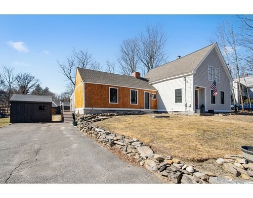 Property Photo:  136 Leominster Rd  MA 01462 