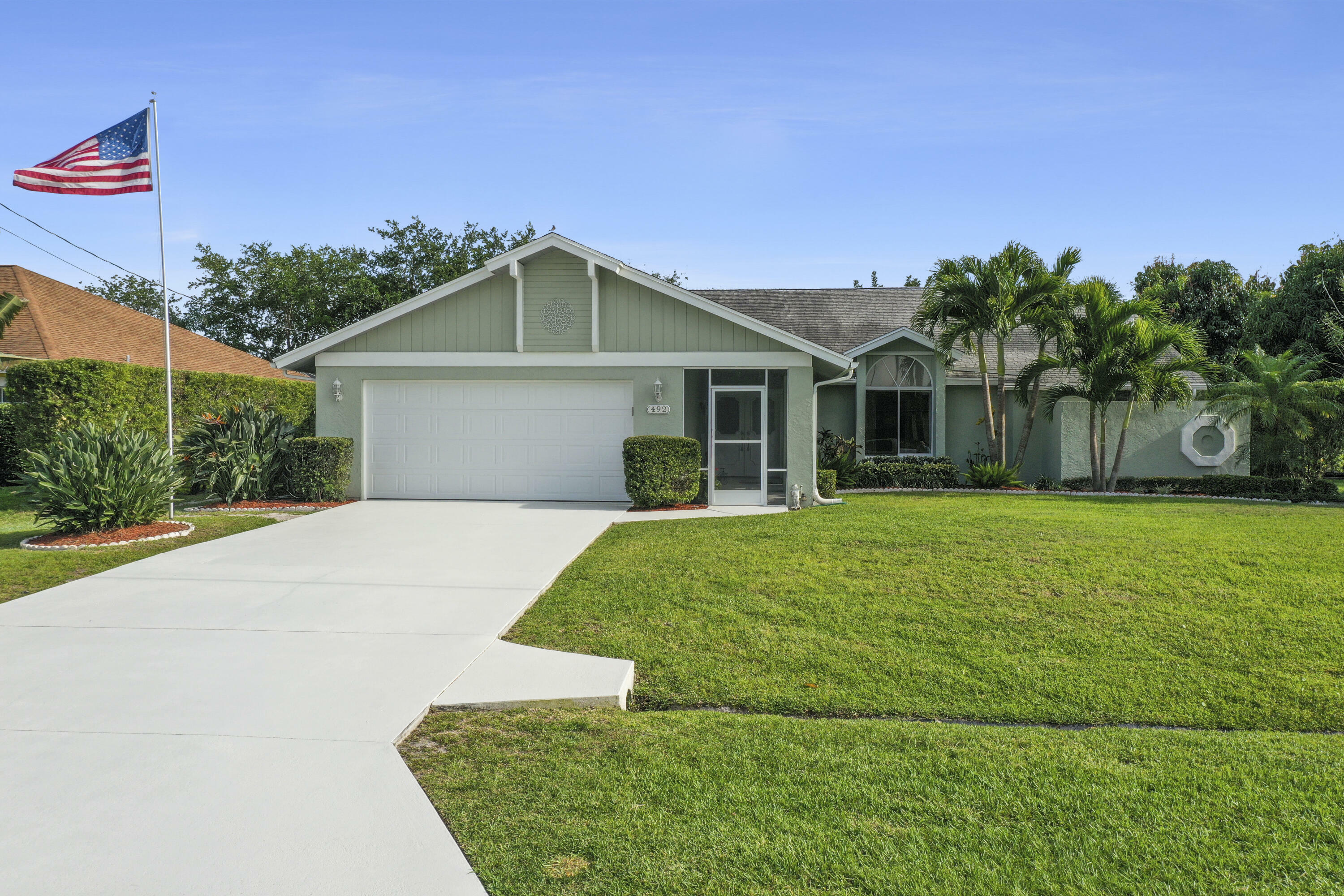 Property Photo:  492 SE Majestic Terrace  FL 34983 