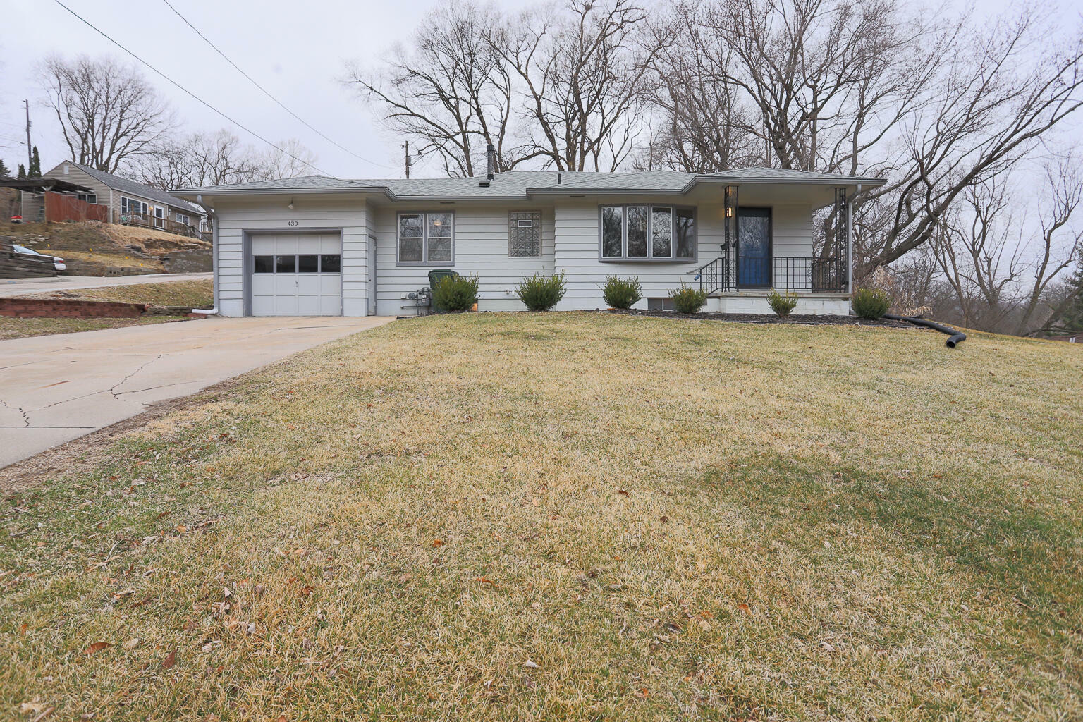 Property Photo:  430 Midland Drive  IA 51503 