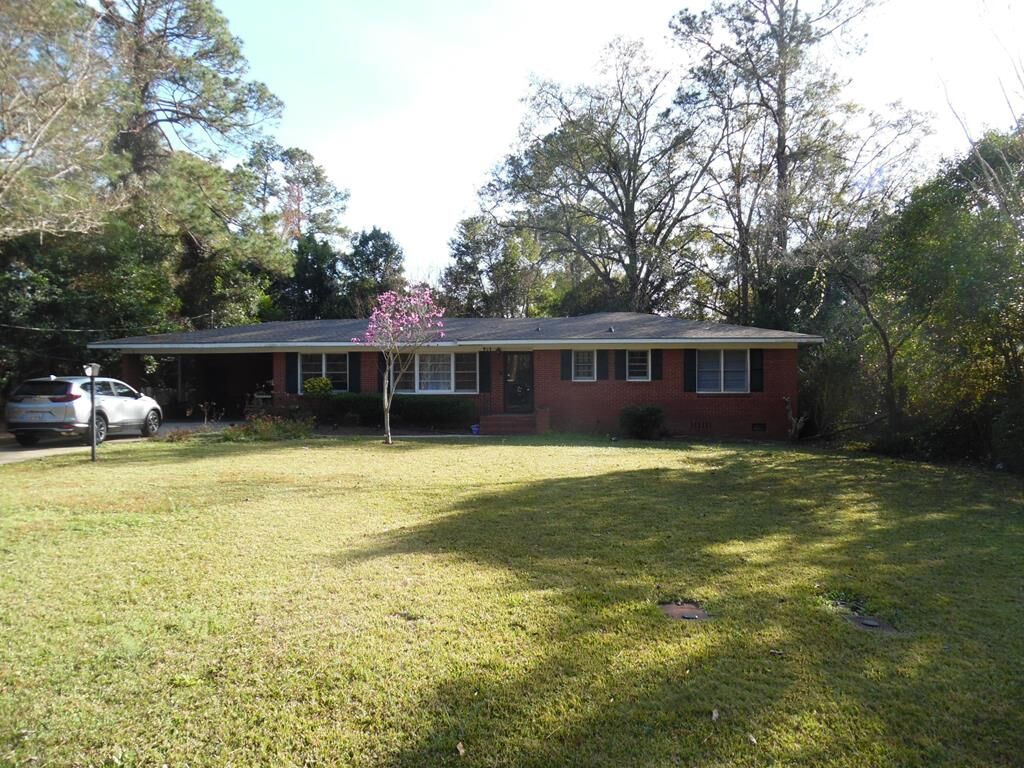 Property Photo:  1213 Thomwal Street  GA 31602 