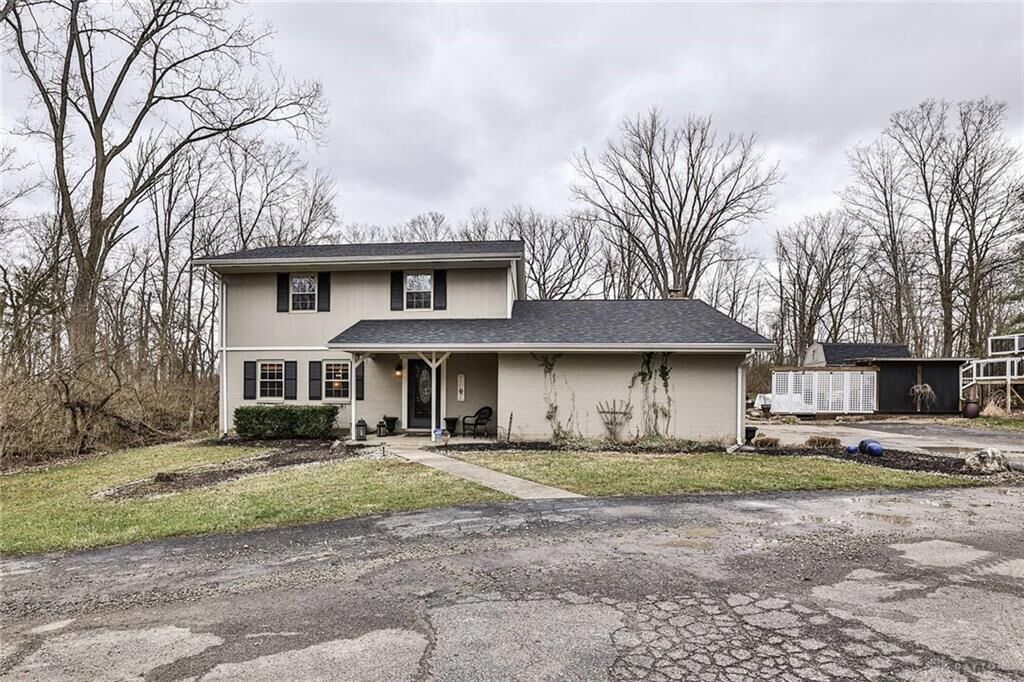 Property Photo: 410 Ginghamsburg Road OH 45371