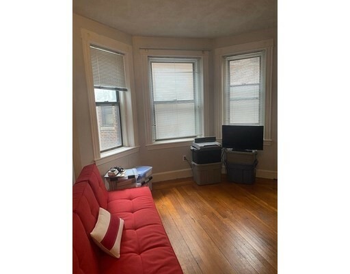 Property Photo:  111 Jersey St 8  MA 02215 