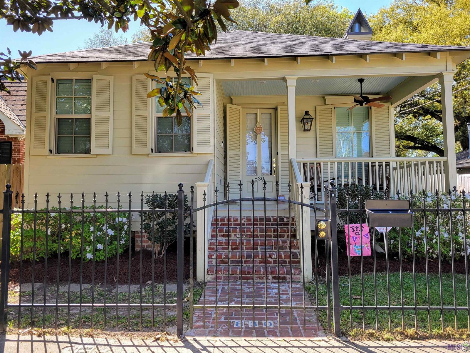 Property Photo:  830 Arlington Ave  LA 70806 