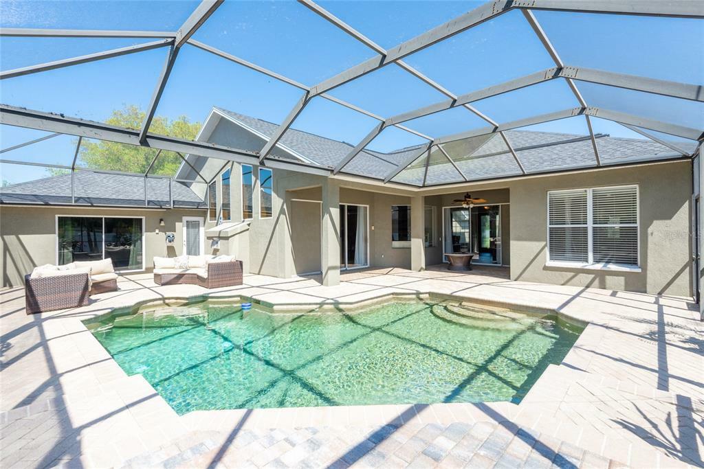 Property Photo:  14249 Creek Run Drive  FL 33579 