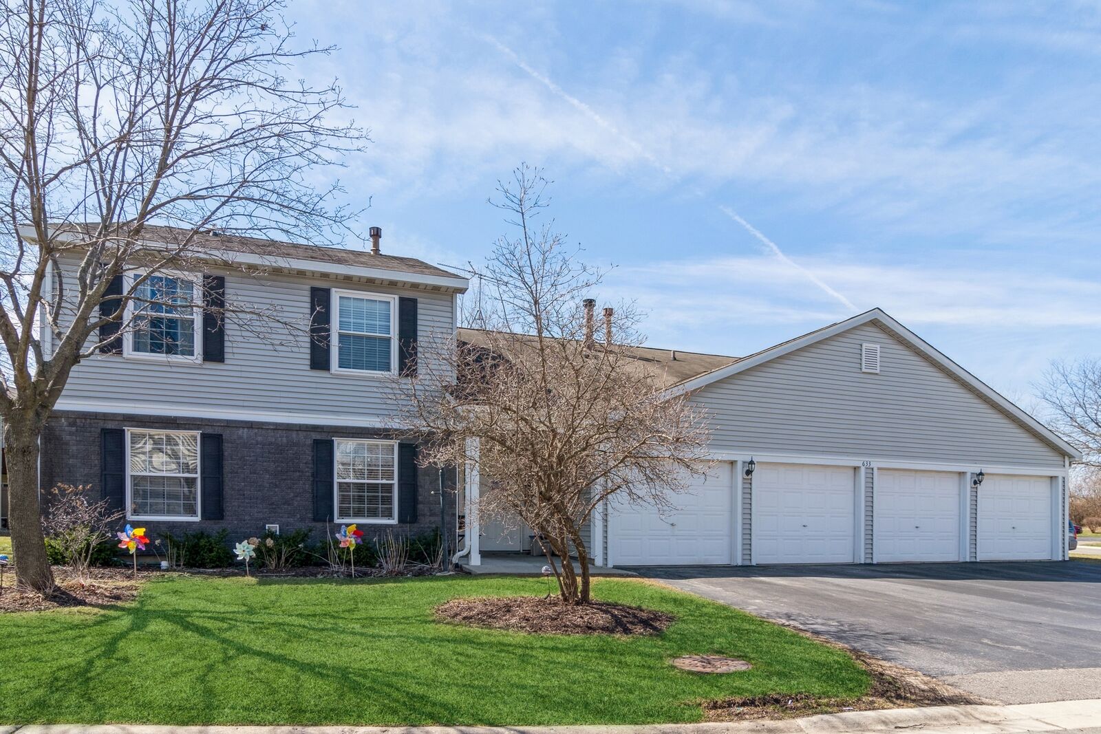 Property Photo: 633 Mallard Court A2 IL 60103