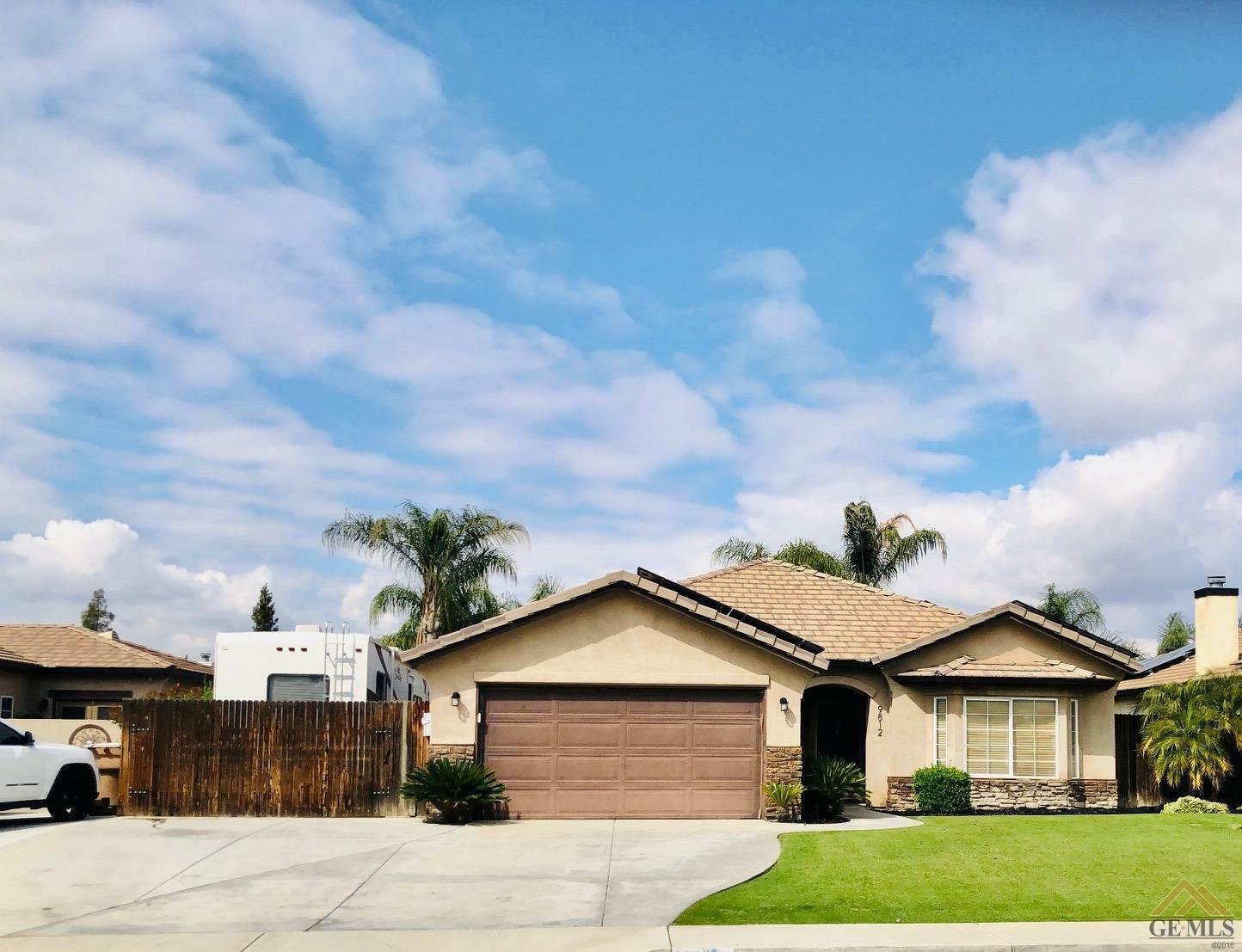 Property Photo:  9812 Valerio Court  CA 93312 