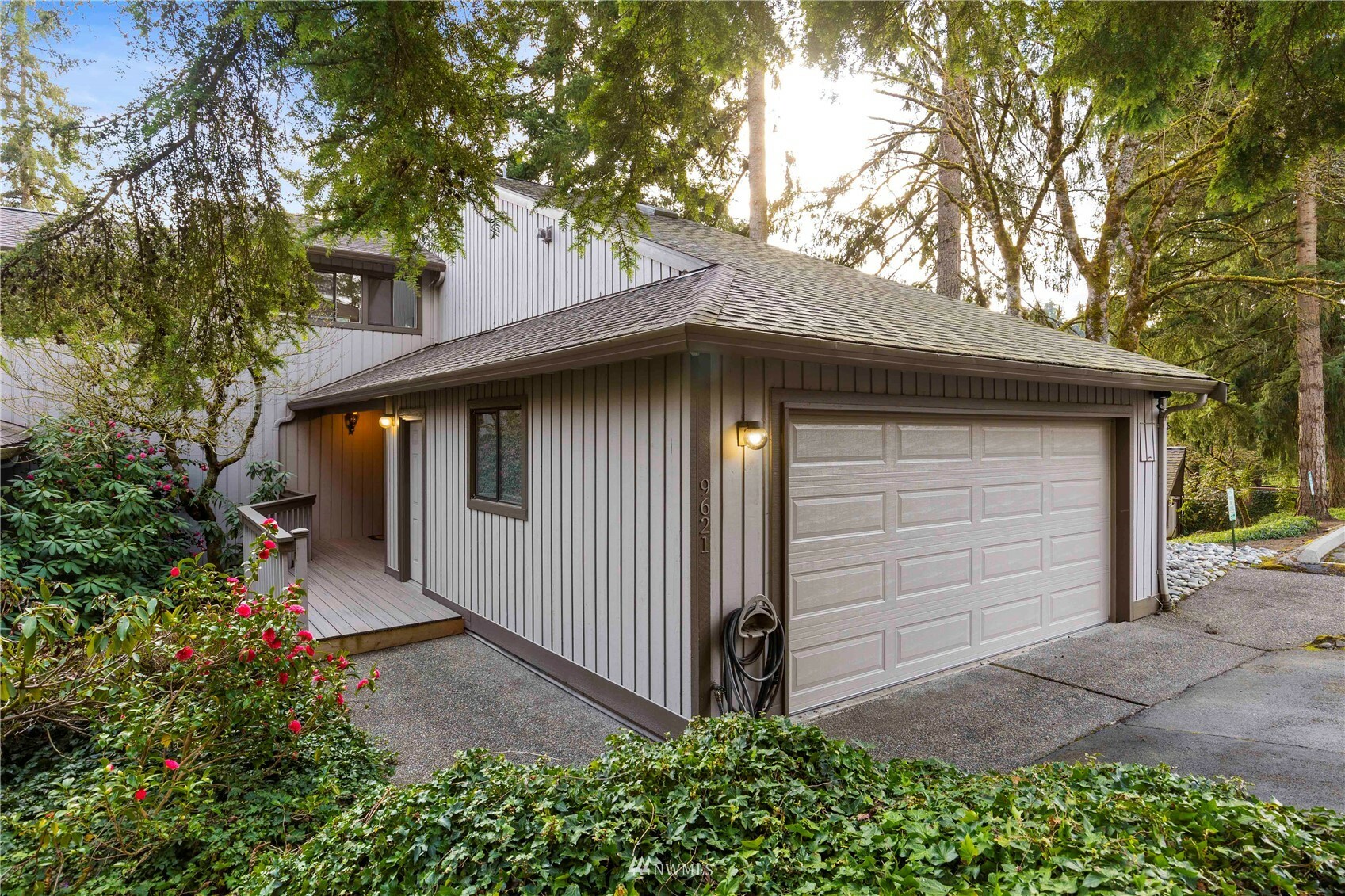 Property Photo:  9621 NE Riverbend Drive 1-A  WA 98011 