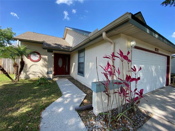 Property Photo:  10119 Pink Carnation Court  FL 32825 