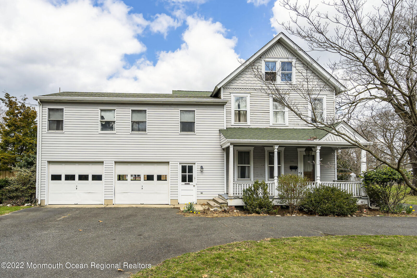 Property Photo:  555 Cedar Avenue  NJ 07764 