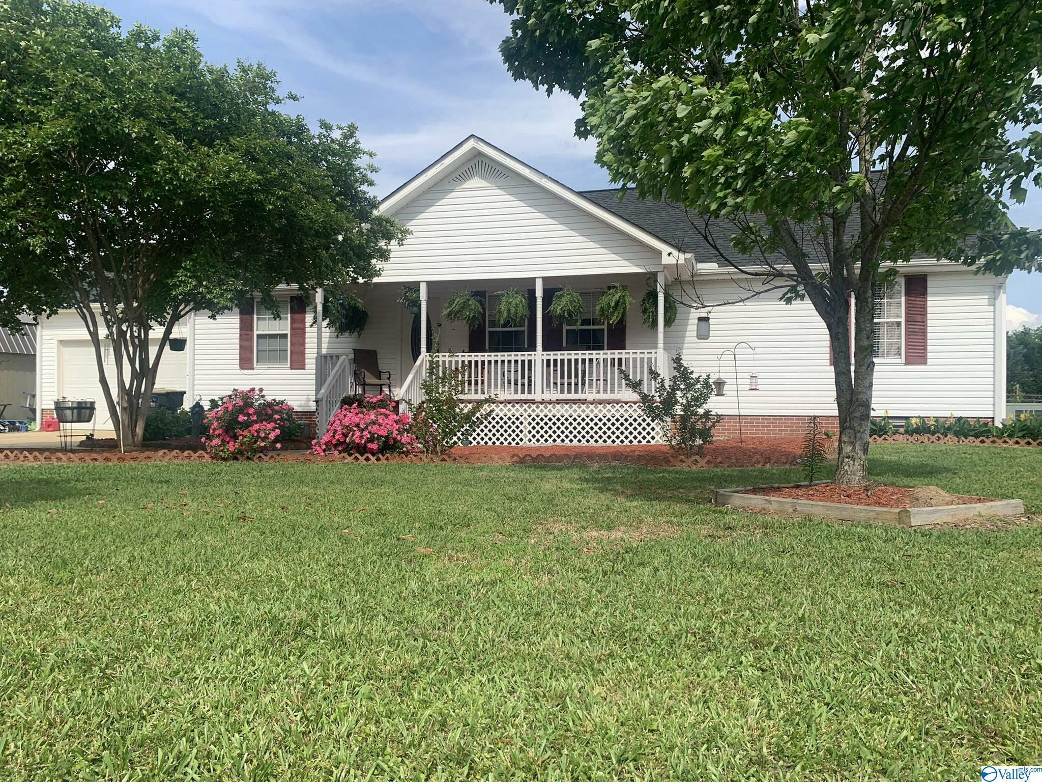 Property Photo:  1175 Bachelors Chapel Road  AL 35903 