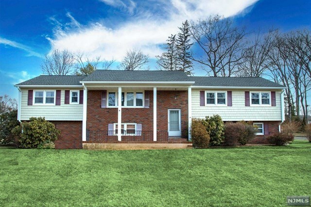 Property Photo:  9 Campbell Road  NJ 07004 