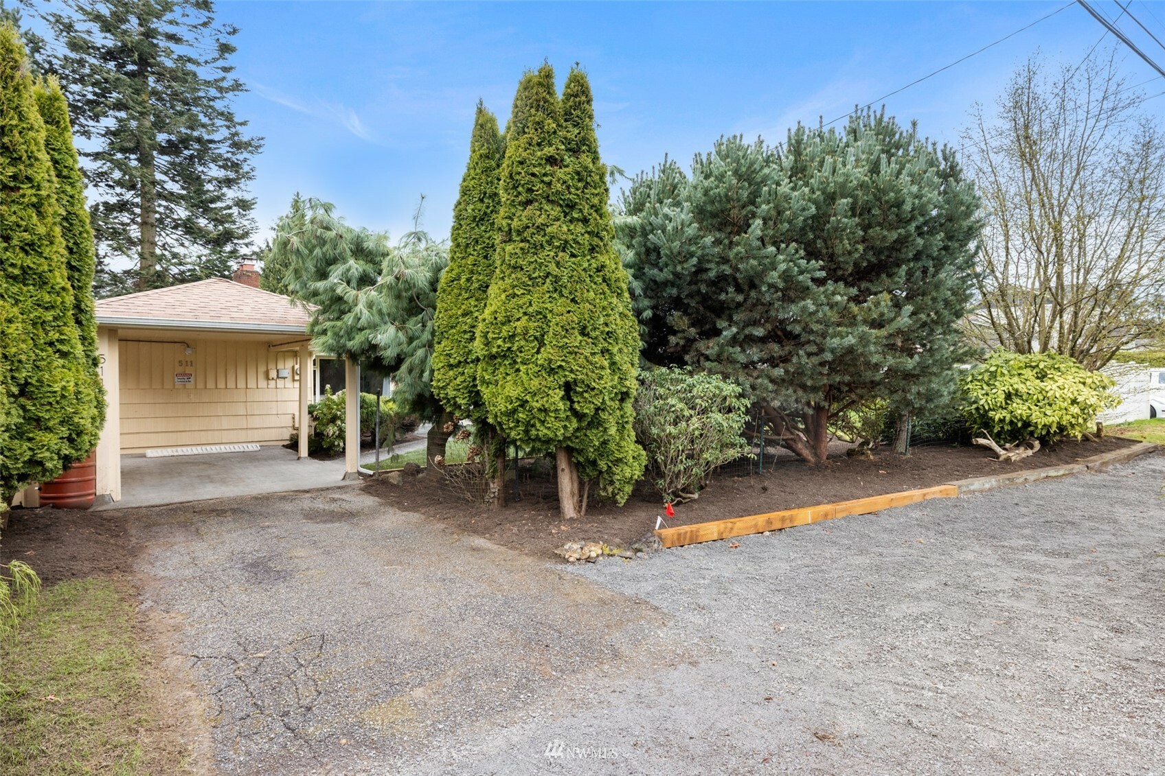 Property Photo:  511 N 143rd Street  WA 98133 